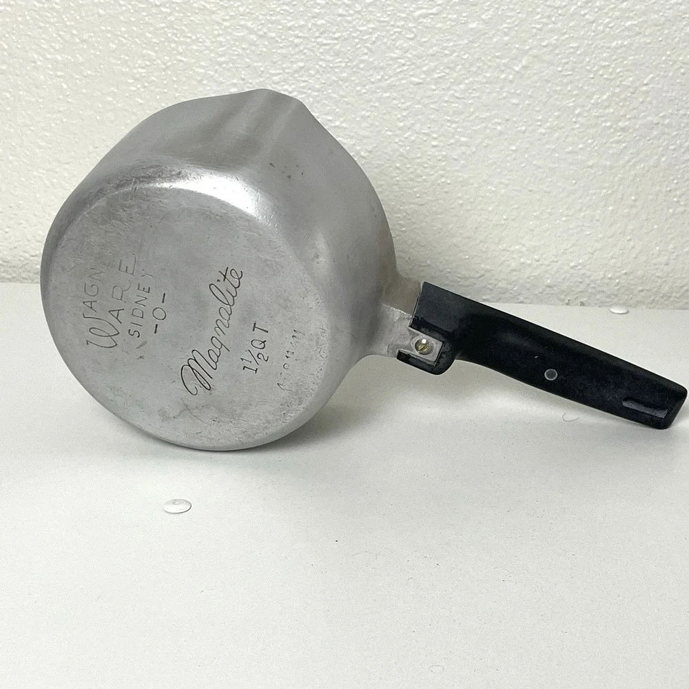 Vintage Wagner Ware Sidney O Magnalite Sauce Pan 1.5 qt With Lid